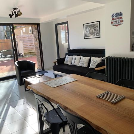 Chez Sophie Et Gege. Maison De Ville, Deux Chambres, De Plain-Pied ฟีแฌก ภายนอก รูปภาพ