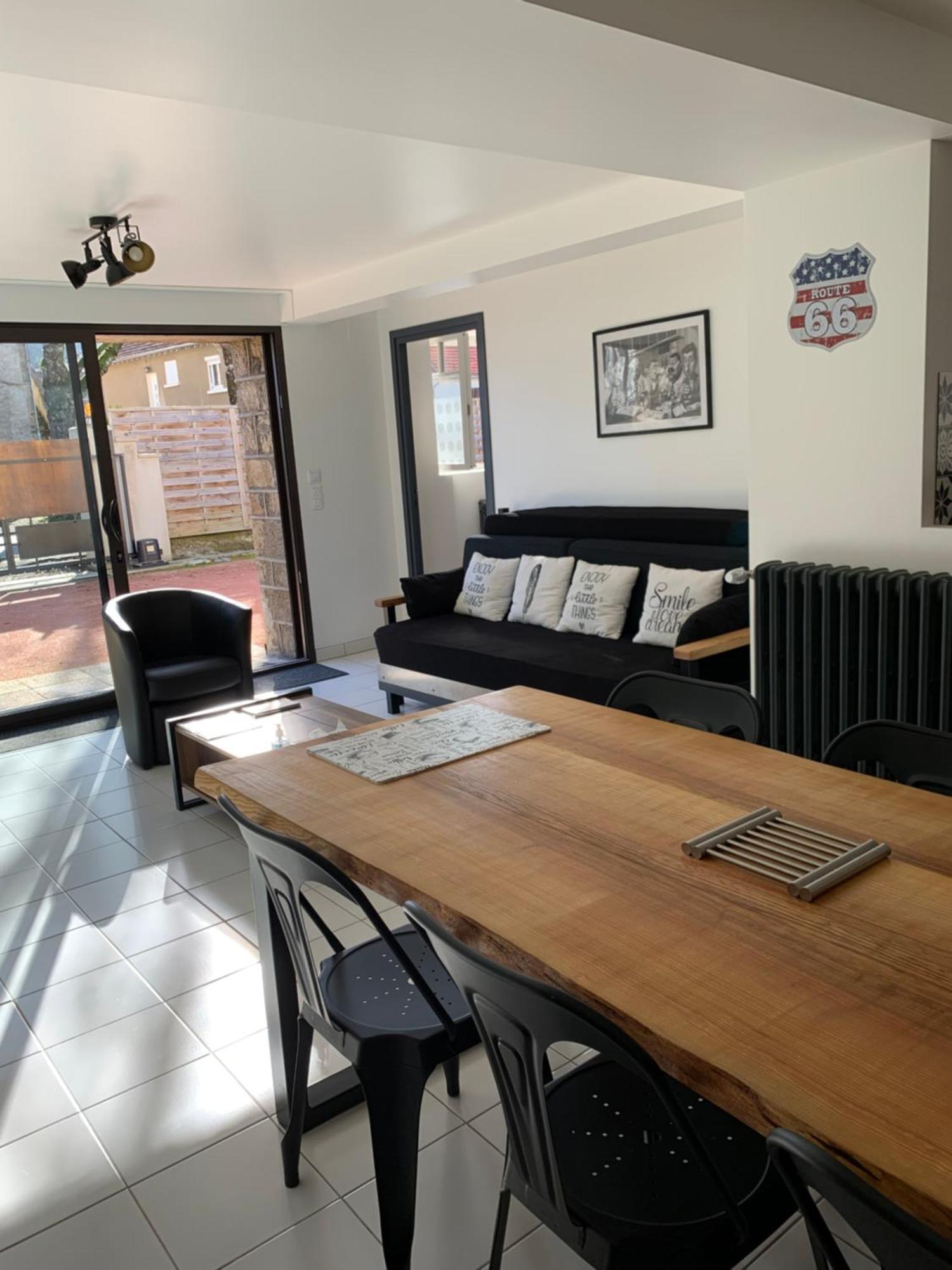 Chez Sophie Et Gege. Maison De Ville, Deux Chambres, De Plain-Pied ฟีแฌก ภายนอก รูปภาพ