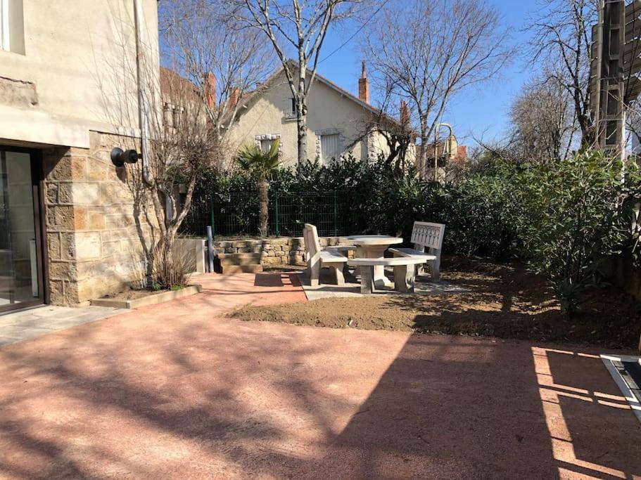 Chez Sophie Et Gege. Maison De Ville, Deux Chambres, De Plain-Pied ฟีแฌก ภายนอก รูปภาพ
